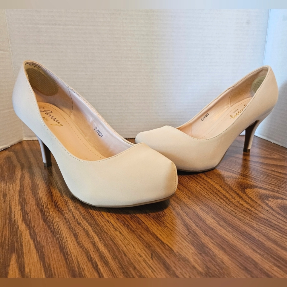 Nude Nubuck kitten heels